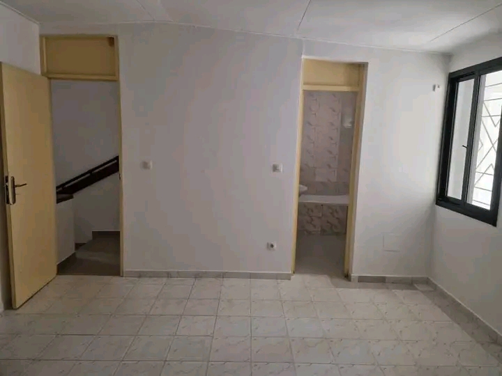 Villa duplex vers les écoles internationaux a la Riviera 3