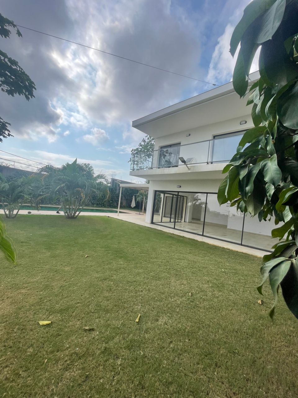 Villa duplex avec piscine a M'badon 