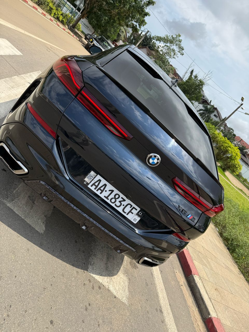 Disponible à Abidjan BMW X6 FULL OPTIONS ANNÉE 2020 