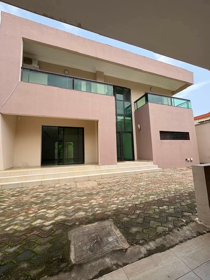 Superbe villa duplex a vendre a Bassam 