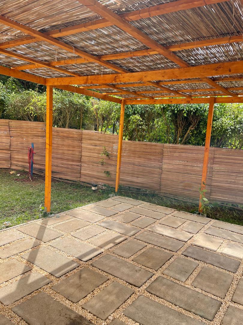 Location d'un appartement moderne au Golf 1 